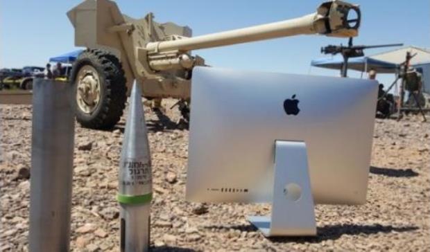 【動画】iMacに90mm対戦車砲をぶち込むとどうなるか検証してみたｗｗｗｗｗｗ
